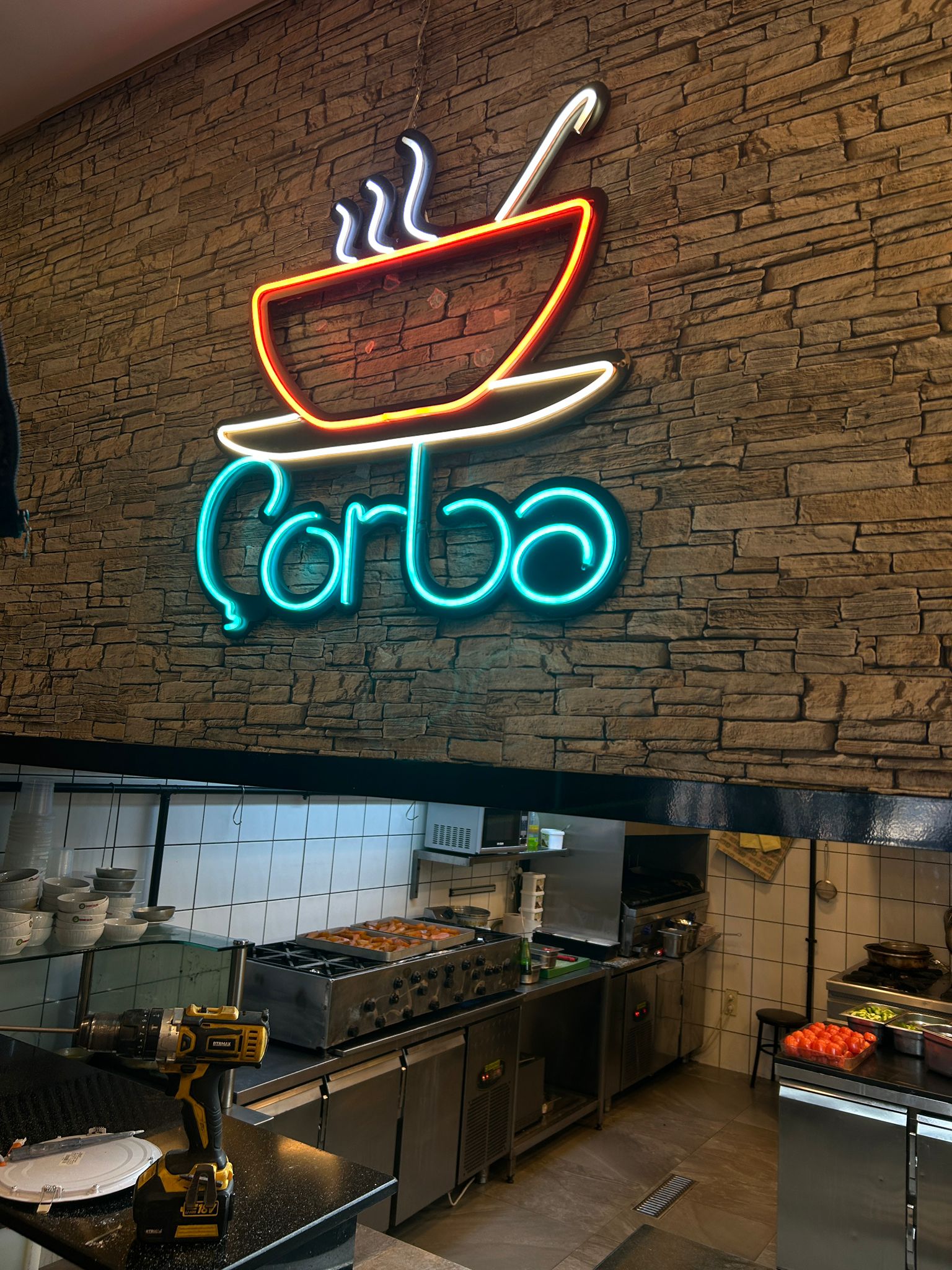 Neon Tabela